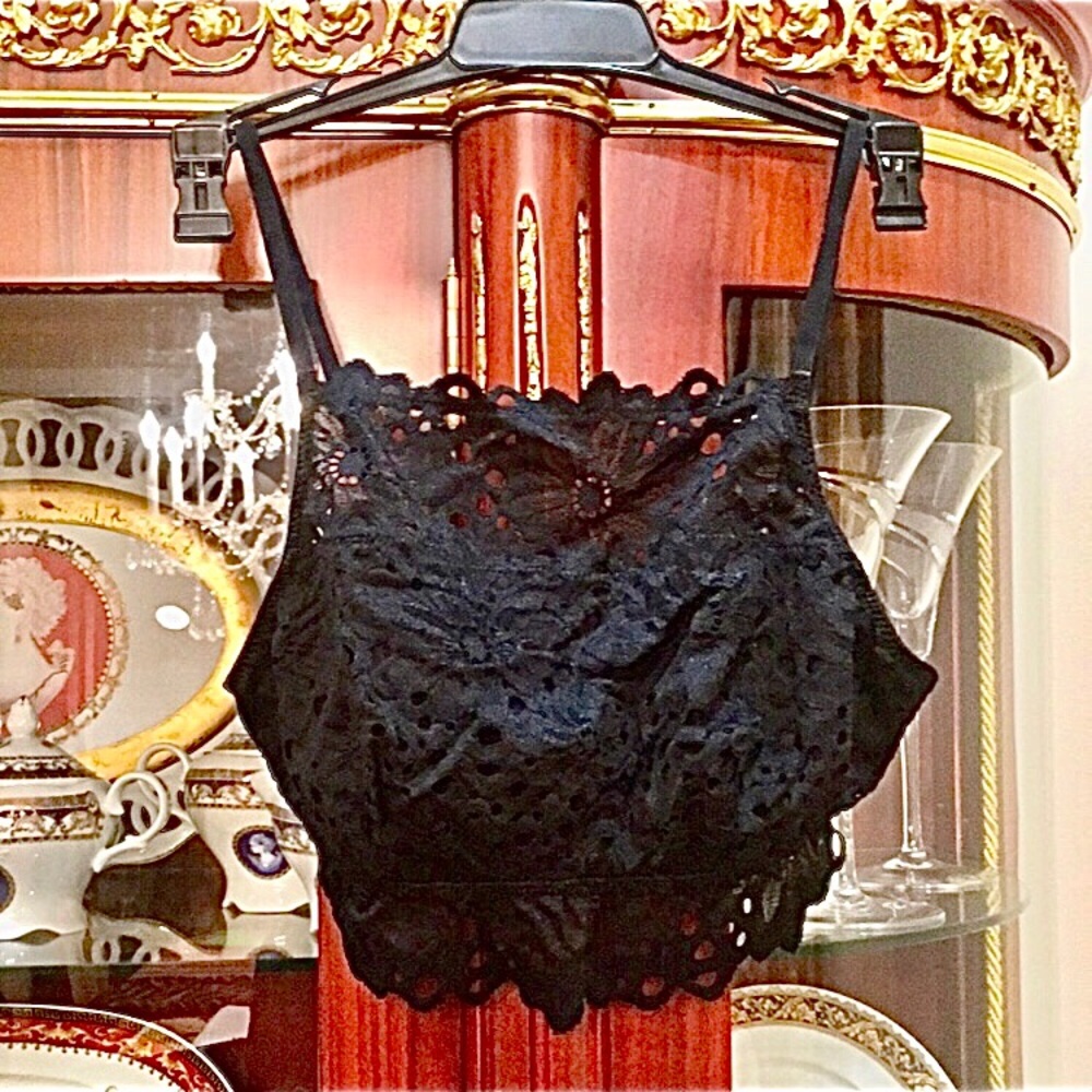 Arerie Lace Bralette